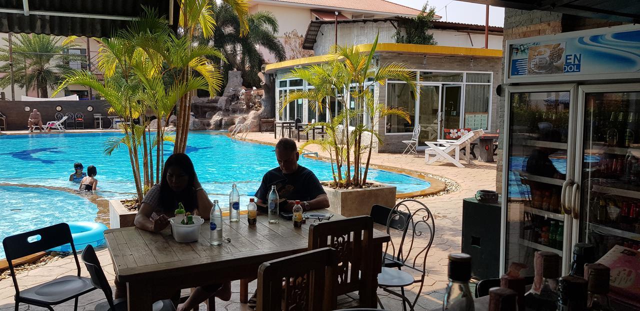 Ruysuk Hotel & Swimming Pool Udon Thani Exterior foto